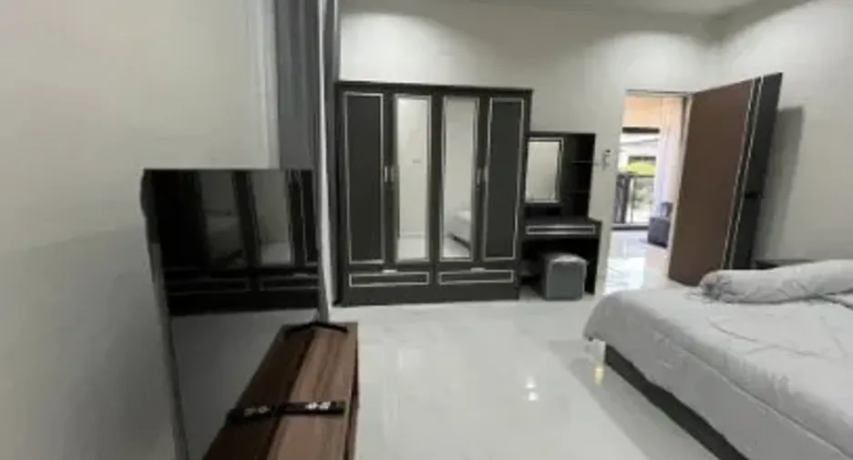 For rent and for sale 4 bedrooms house in Bang Lamung, Chonburi