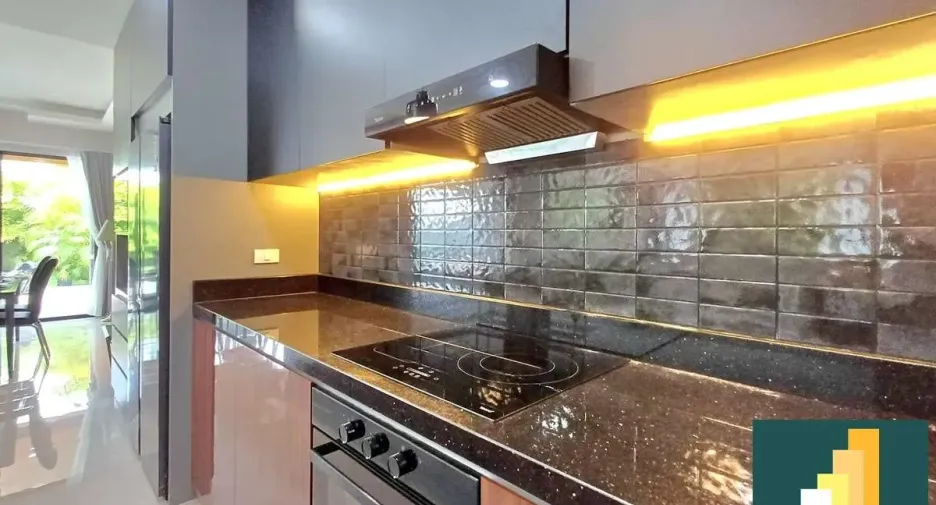 For rent and for sale 4 bedrooms house in Bang Lamung, Chonburi