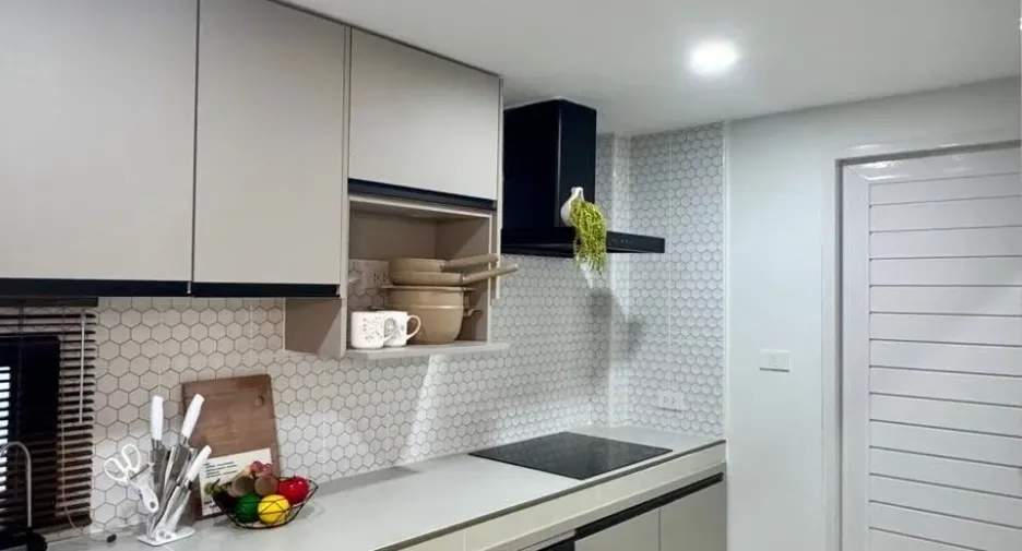 For rent and for sale 4 bedrooms house in Bang Lamung, Chonburi