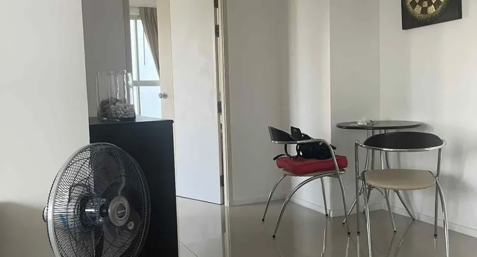 For rent and for sale 4 bedrooms house in Bang Lamung, Chonburi