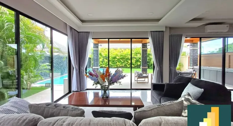 For rent and for sale 4 bedrooms house in Bang Lamung, Chonburi