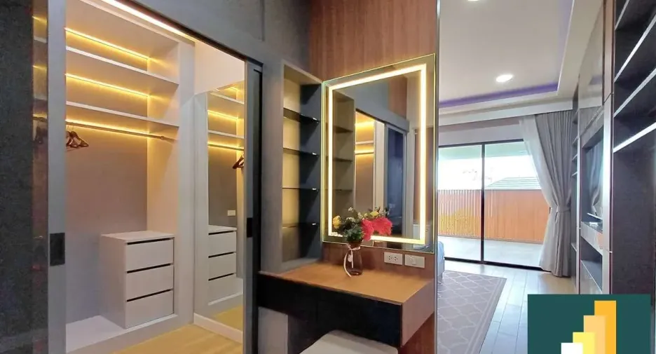 For rent and for sale 4 bedrooms house in Bang Lamung, Chonburi
