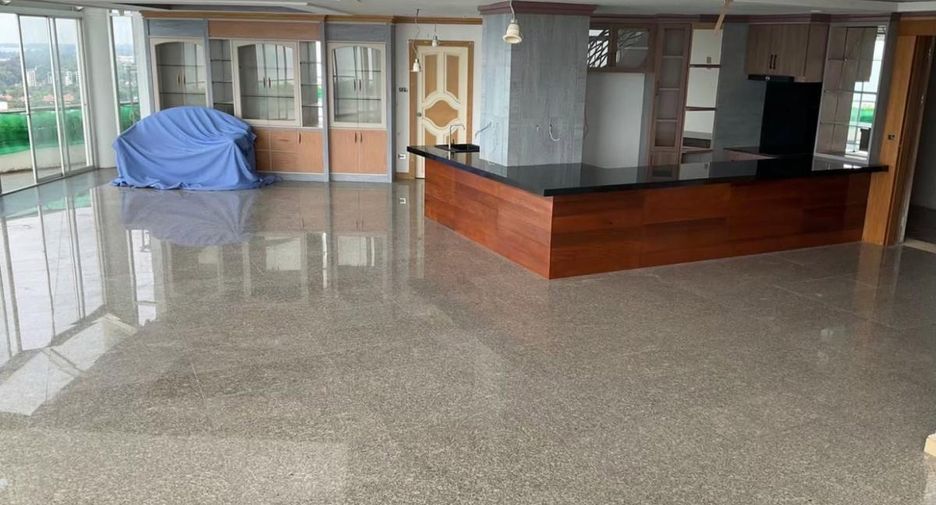 Condo en venta de 4 habitaciones en Klaeng, Rayong