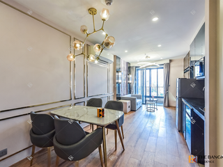 For rent 2 bedrooms condo in Pathum Wan, Bangkok