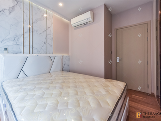 For rent 2 bedrooms condo in Pathum Wan, Bangkok