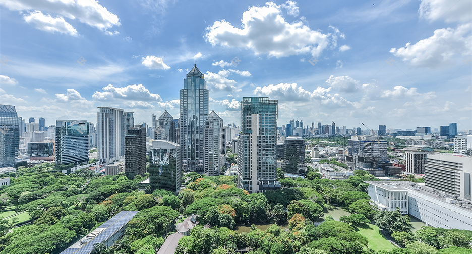 For rent 2 bedrooms condo in Pathum Wan, Bangkok