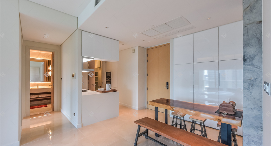 For rent 2 bedrooms condo in Pathum Wan, Bangkok