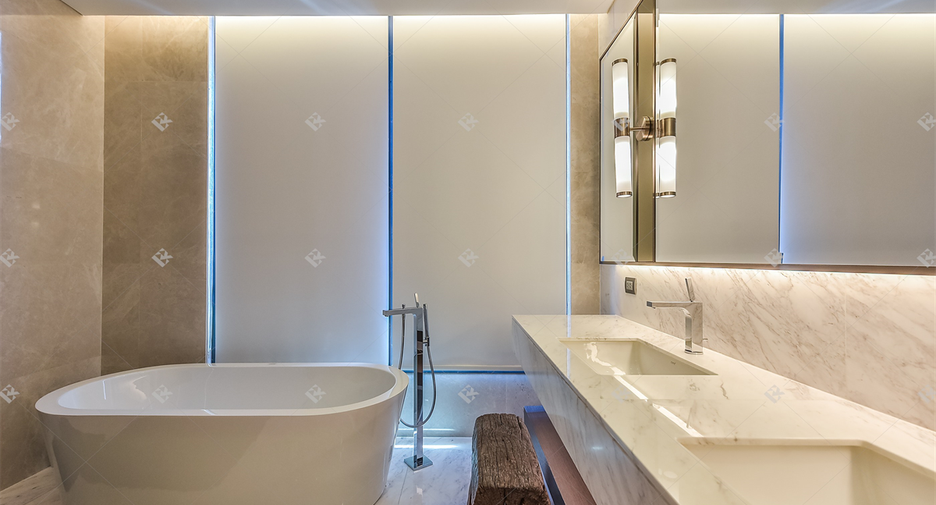 For rent 2 bedrooms condo in Pathum Wan, Bangkok