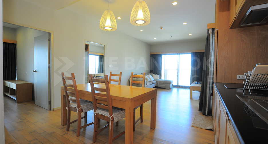 For rent 2 bedrooms condo in Khlong Toei, Bangkok