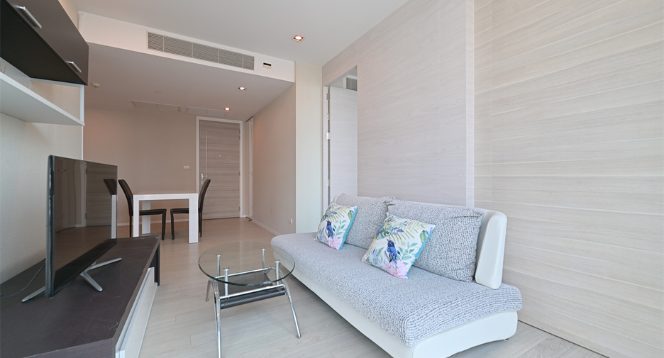 For rent 1 bed condo in Watthana, Bangkok