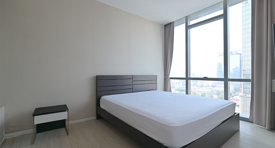 For rent 1 bed condo in Watthana, Bangkok