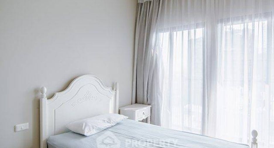 For sale 2 bedrooms condo in Khlong Toei, Bangkok