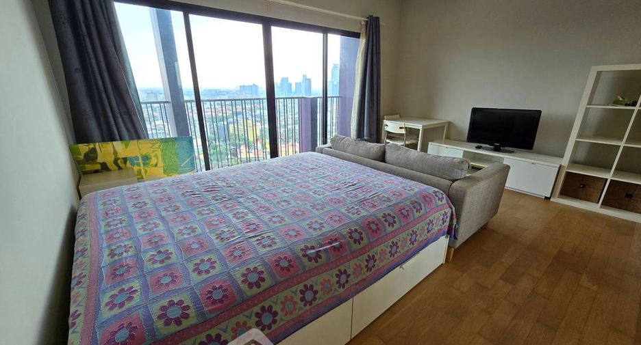 For sale 1 bed condo in Khlong Toei, Bangkok