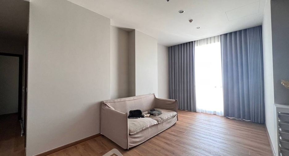 For sale 3 bedrooms condo in Watthana, Bangkok