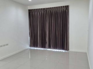 À vendre 2 chambres condo à Yan Nawa, Bangkok