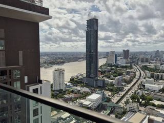 À vendre 2 chambres condo à Yan Nawa, Bangkok