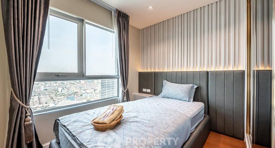 For sale 5 bedrooms condo in Huai Khwang, Bangkok