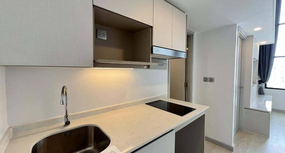 For sale 1 bed condo in Sathon, Bangkok