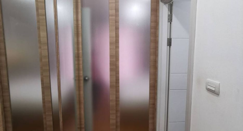 For sale 2 ベッドルーム condo in Phaya Thai, Bangkok