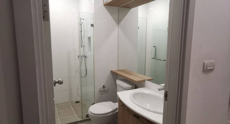For sale 2 ベッドルーム condo in Phaya Thai, Bangkok