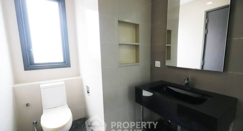Condo en venta de 1 habitaciones en Khlong Toei, Bangkok