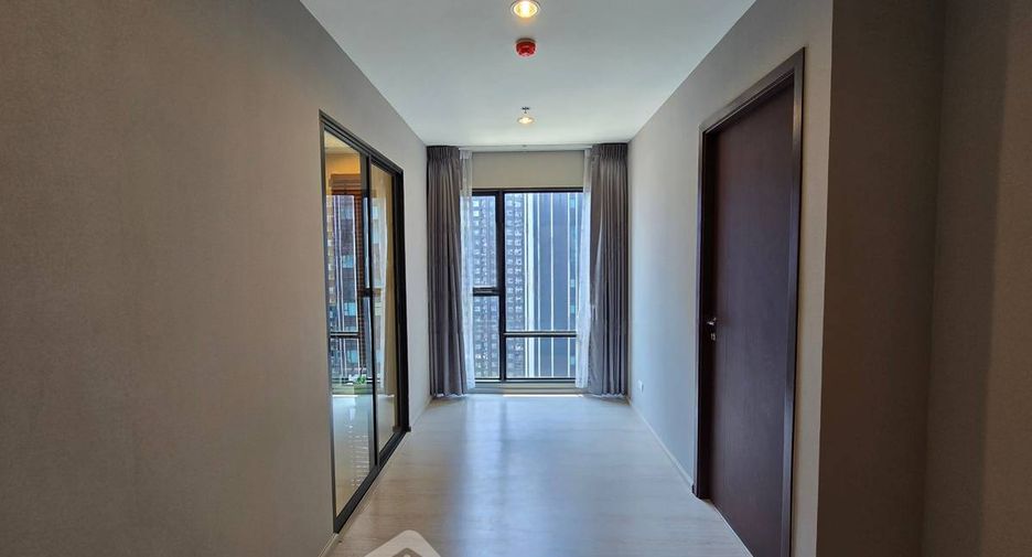 For sale 1 bed condo in Huai Khwang, Bangkok