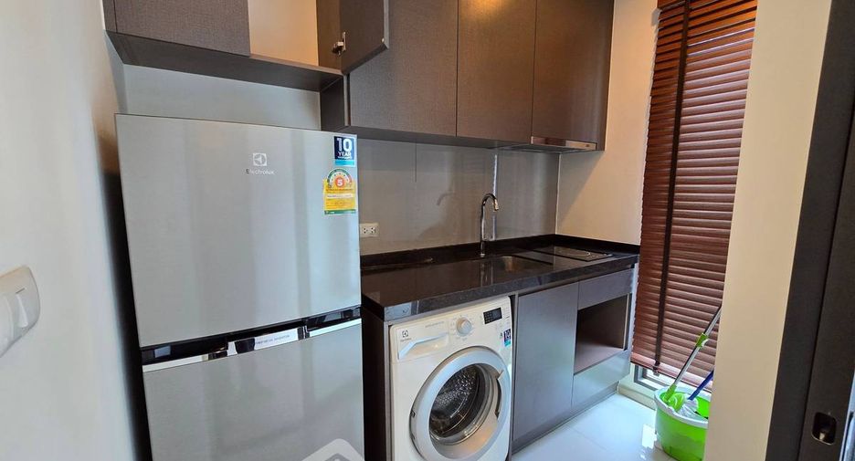 For sale 1 bed condo in Huai Khwang, Bangkok