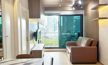 Condo en venta de 2 habitaciones en Huai Khwang, Bangkok