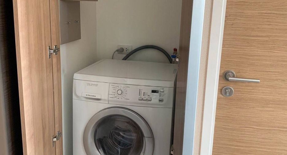 For sale 1 bed condo in Phra Khanong, Bangkok
