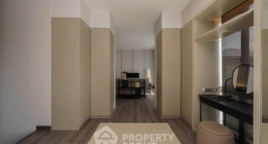 For rent 2 bedrooms townhouse in Suan Luang, Bangkok