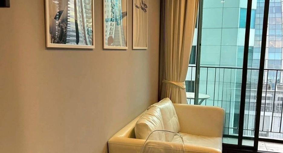 Condo en alquiler de 1 habitaciones en Khlong Toei, Bangkok