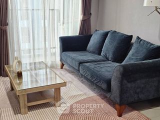 For rent 2 bedrooms condo in Phra Khanong, Bangkok