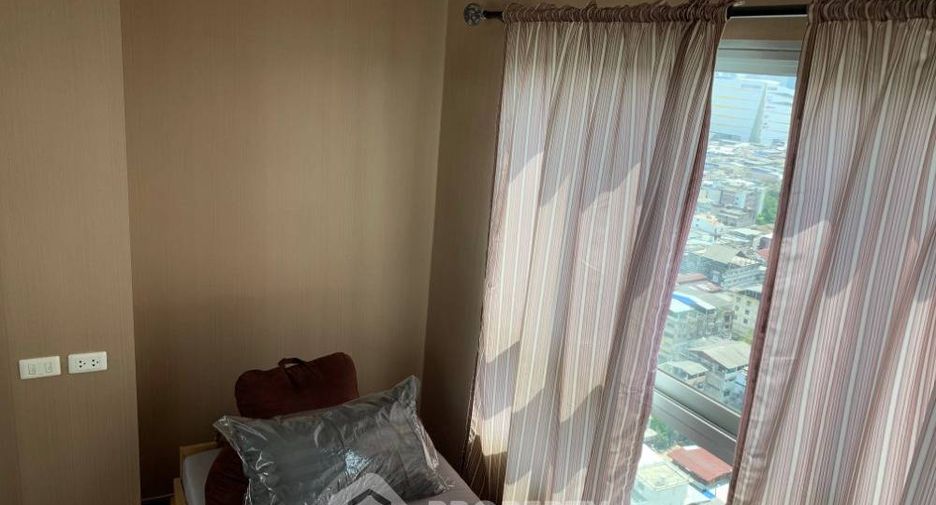For rent 2 bedrooms condo in Khlong San, Bangkok