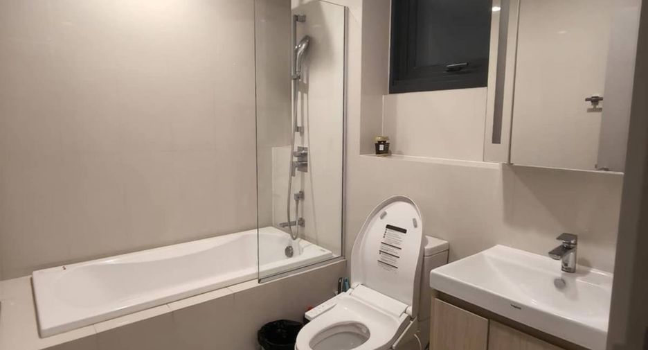 Condo en alquiler de 2 habitaciones en Khlong Toei, Bangkok