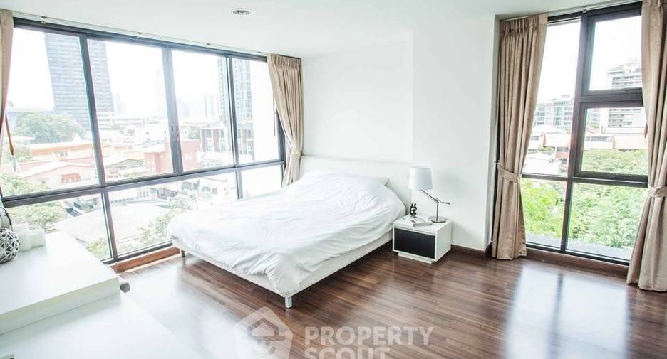 For rent 1 bed condo in Watthana, Bangkok