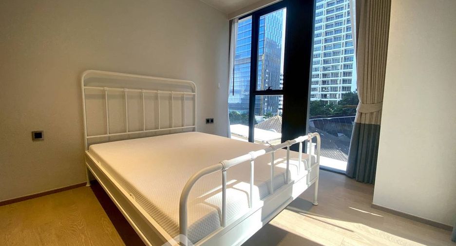 For rent 3 bedrooms condo in Pathum Wan, Bangkok