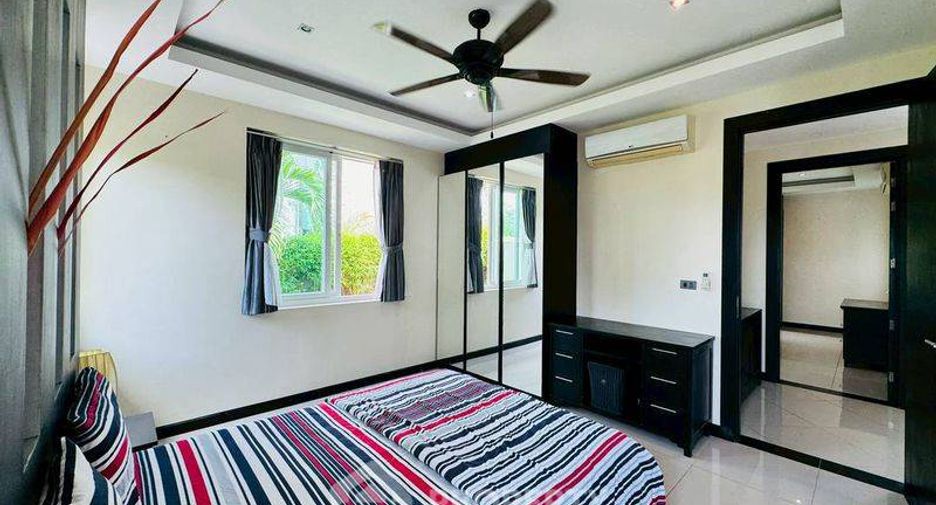 For rent 4 bedrooms villa in East Pattaya, Pattaya