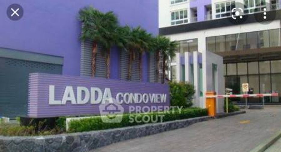 Condo en alquiler de 2 habitaciones en Si Racha, Chonburi