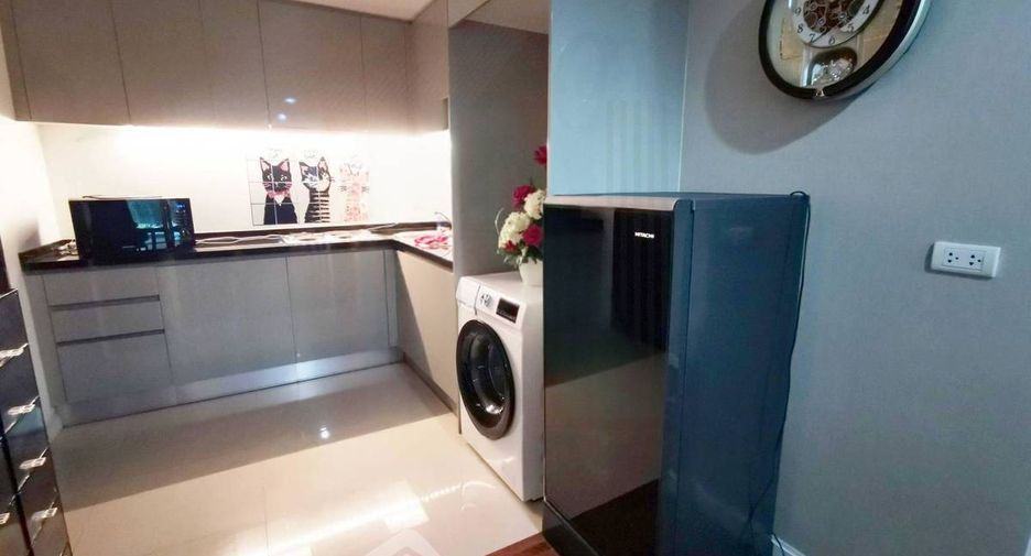 Wohnung zur Miete mit 2 Zimmer in Huai Khwang, Bangkok