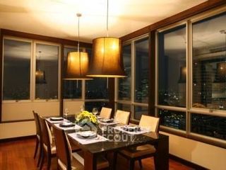 For rent 4 bedrooms apartment in Watthana, Bangkok