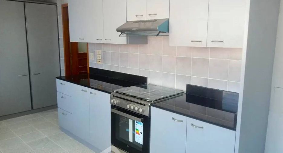 For rent 3 ベッドルーム condo in Khlong Toei, Bangkok