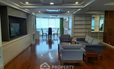 For rent 3 ベッドルーム condo in Khlong Toei, Bangkok