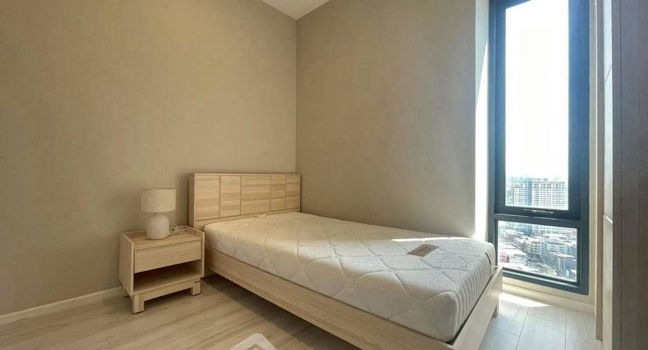 For rent 2 bedrooms condo in Ratchathewi, Bangkok