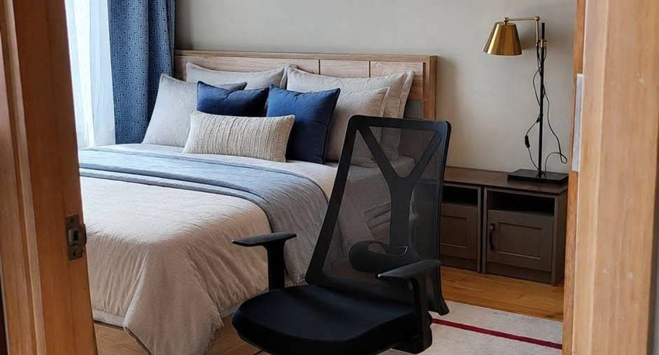 For rent 2 ベッドルーム condo in Sathon, Bangkok