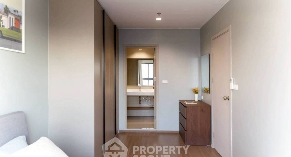 For rent 2 bedrooms condo in Phra Khanong, Bangkok