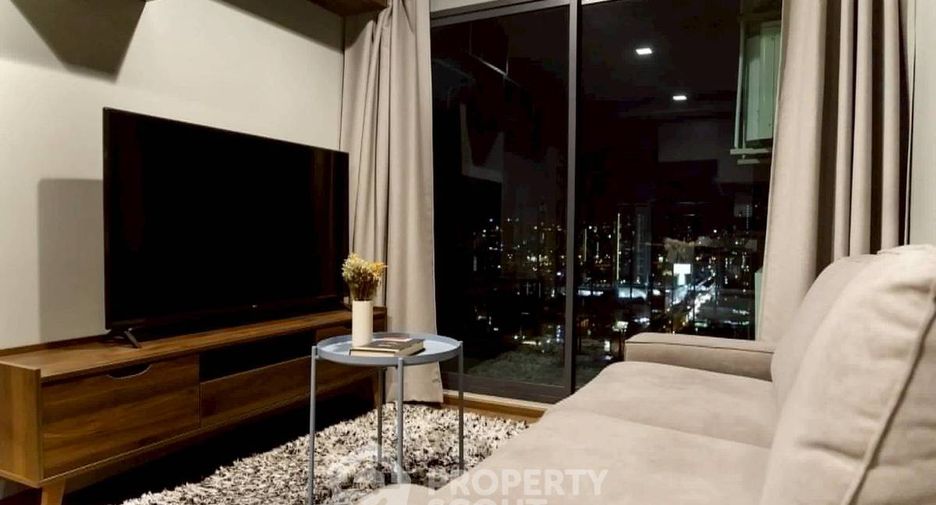 For rent 2 bedrooms condo in Phra Khanong, Bangkok