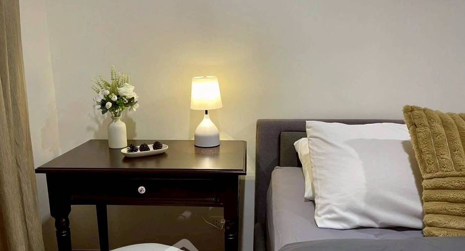 Wohnung zur Miete mit 2 Zimmer in Huai Khwang, Bangkok