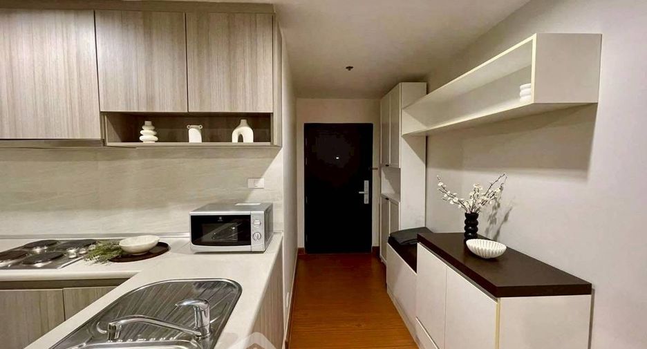 Wohnung zur Miete mit 2 Zimmer in Huai Khwang, Bangkok