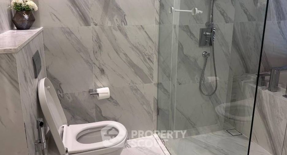 For rent 2 ベッドルーム condo in Khlong Toei, Bangkok