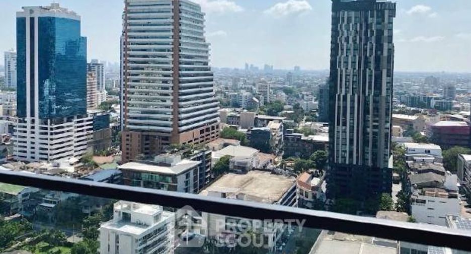 À louer 3 chambres condo à Khlong Toei, Bangkok